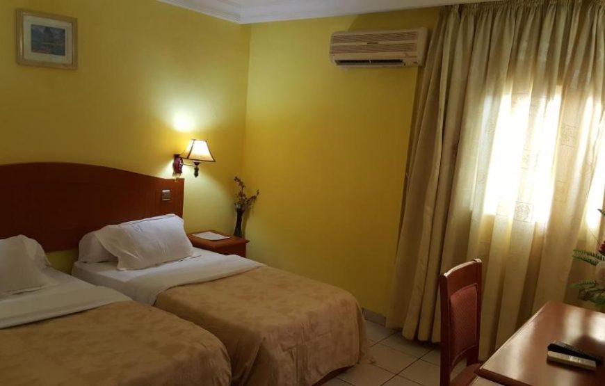 HOTEL PENINSULA PLAZA DOUALA