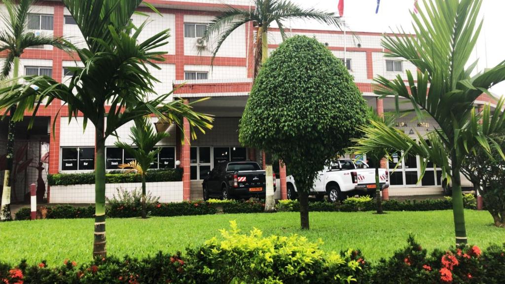 HOTEL PENINSULA PLAZA DOUALA