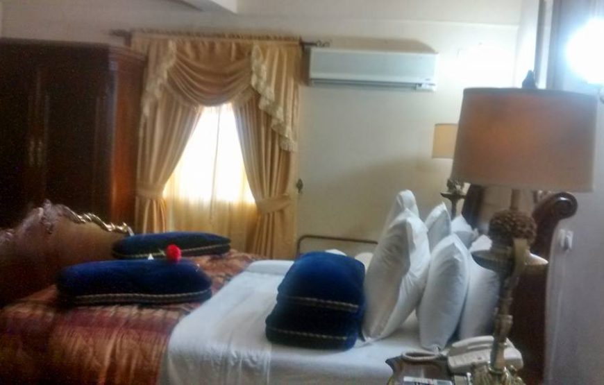 Savoy PALMZ Hotel, Limbe