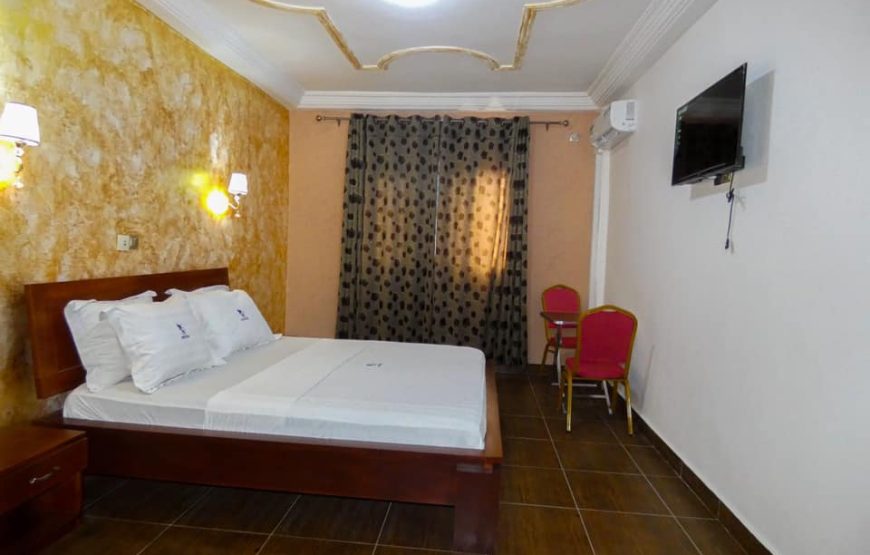 LIVELY HOTEL DOUALA