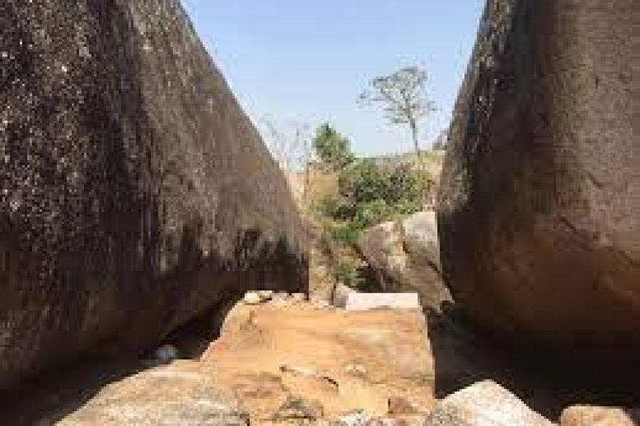 des Grottes de Fovu de Bamougoum